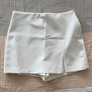 Zara white skort - Classic Side-Slit Style
